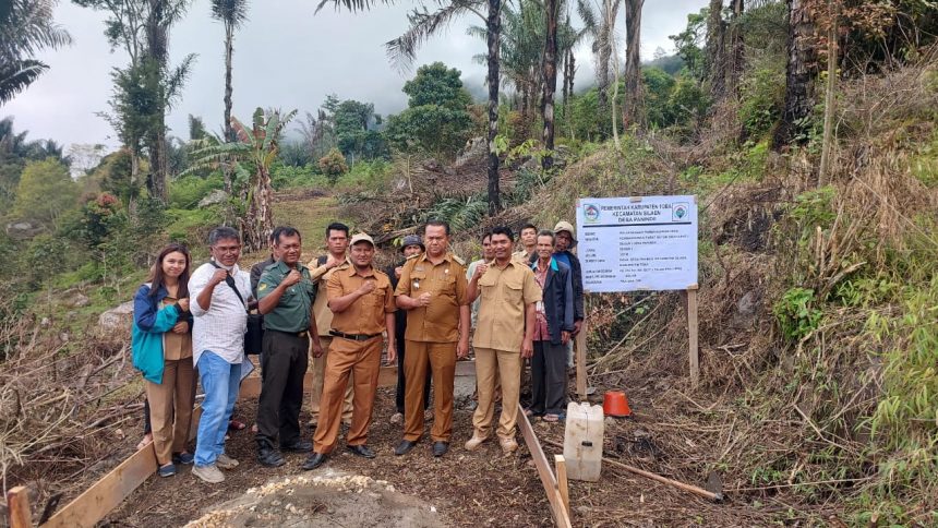 Pembangunan Rabat Beton di Dusun I Desa Panindii Selasa, 09 Juli 2024