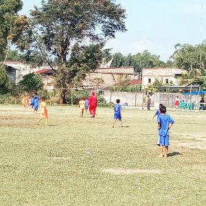 PERTANDINGAN SEPAK BOLA SD SILAEN VS SD PARSAMBILAN