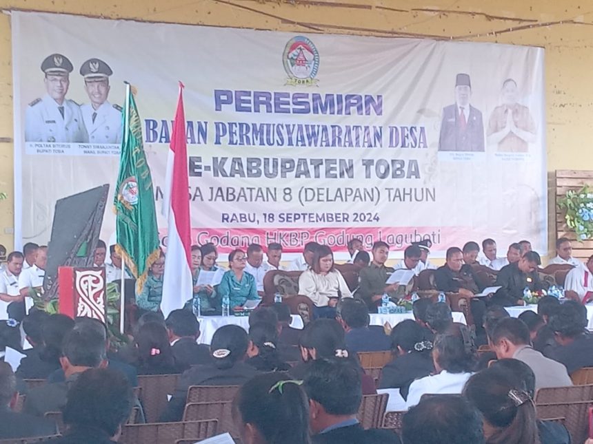 BUPATI TOBA MERESMIKAN BPD SE-KABUPATEN TOBA MASA JABATAN 8 (DELAPAN) TAHUN