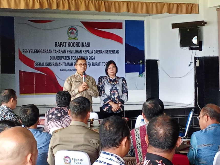 Camat Silaen menghadiri Rapat Koordinasi Penyelenggaraan Tahapan Pemilihan Kepala Daerah Serentak di Kabupaten Toba, sekaligus Penyambutan PJS Bupati Toba, Kamis, 26 September 2024