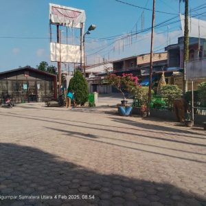 SELASA BERSIH-BERSIH DI KANTOR CAMAT SILAEN