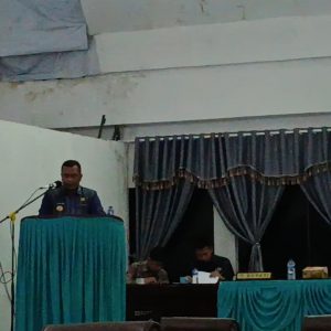 RAPAT PARIPURNA DPRD KABUPATEN TOBA