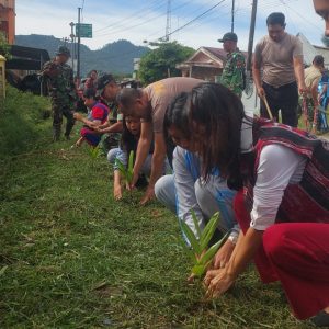 Kegiatan Penanaman pohon sebagai bentuk pelestarian dan keindahan jalan ibukota dengan mengajak muspika/lintas sektoral dan muris sekolah SMP sebagai contoh untuk menjaga kebersihan lingkungan. Jumat, 30 Juli 2026.