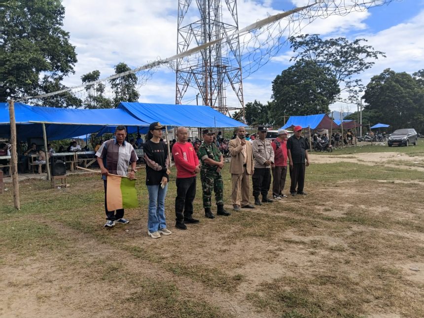 Lomba gerak jalan Kecamatan Silaen dalam rangka HUT RI ke-81.