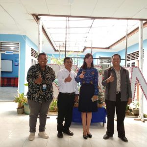 Pemerintah Kecamatan Silaen menerima kunjungan tim anggota DPR RI Sabam Sinaga, bersama dengan sekretaris BKAG Kab toba dan ketua majelis agama kristen di kantor Camat Silaen.